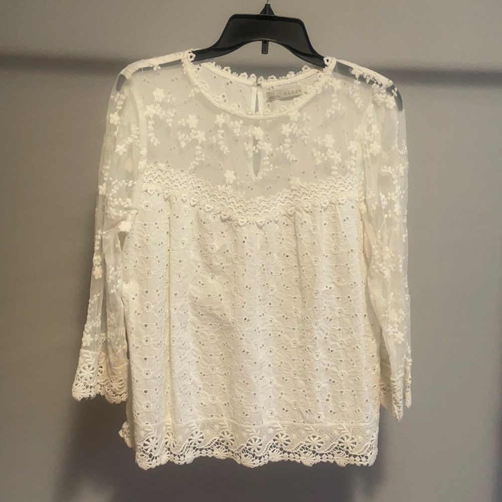 HINGE White Eyelet Lace 3/4 Sleeve Top